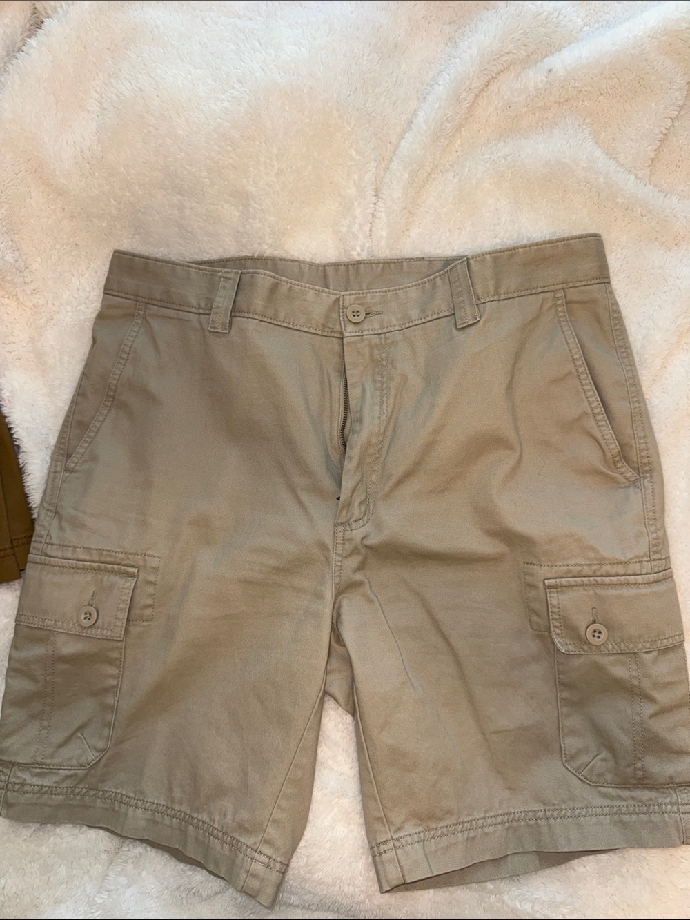 Roundtree & Yorke Tan Cargo Shorts